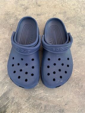 CROCS Kids Classic Clog in Navy